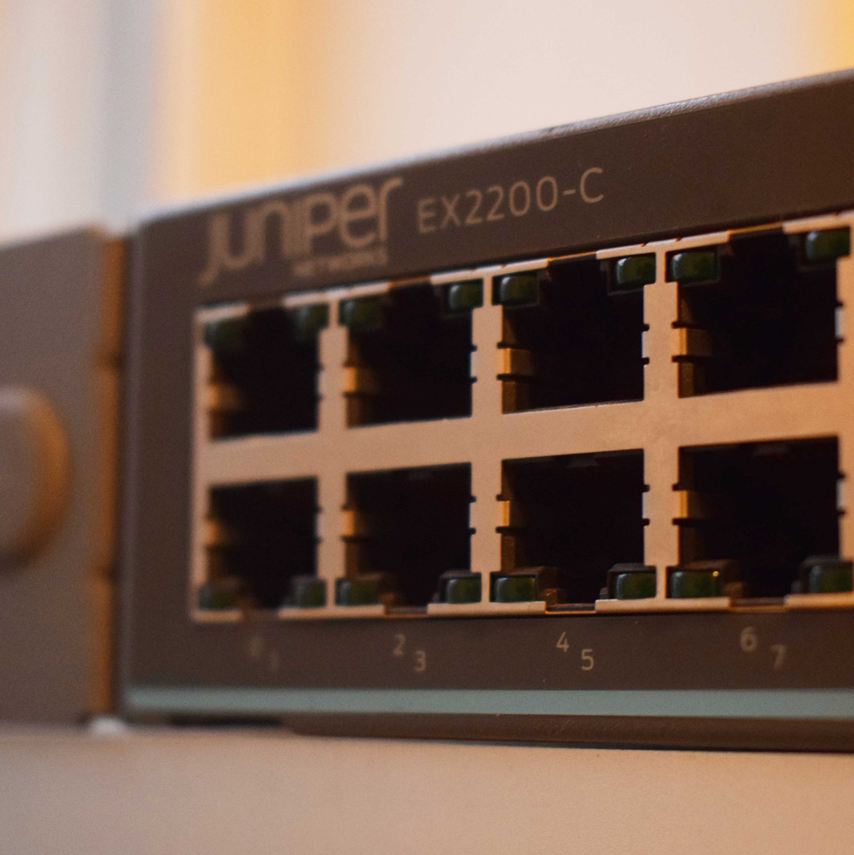 Photo of Juniper EX2200 switch