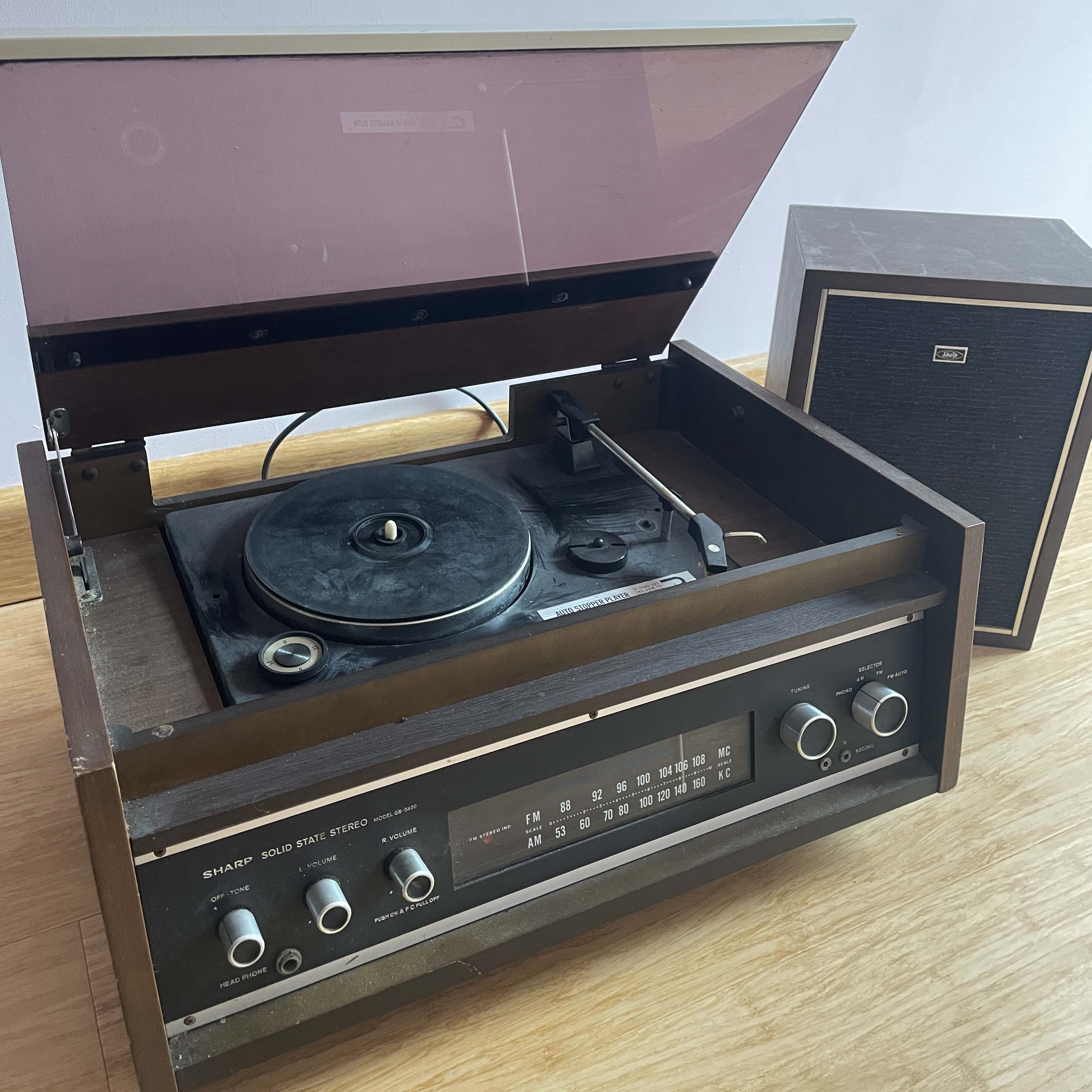 Photo of Sharp Model GS-5400 radio
