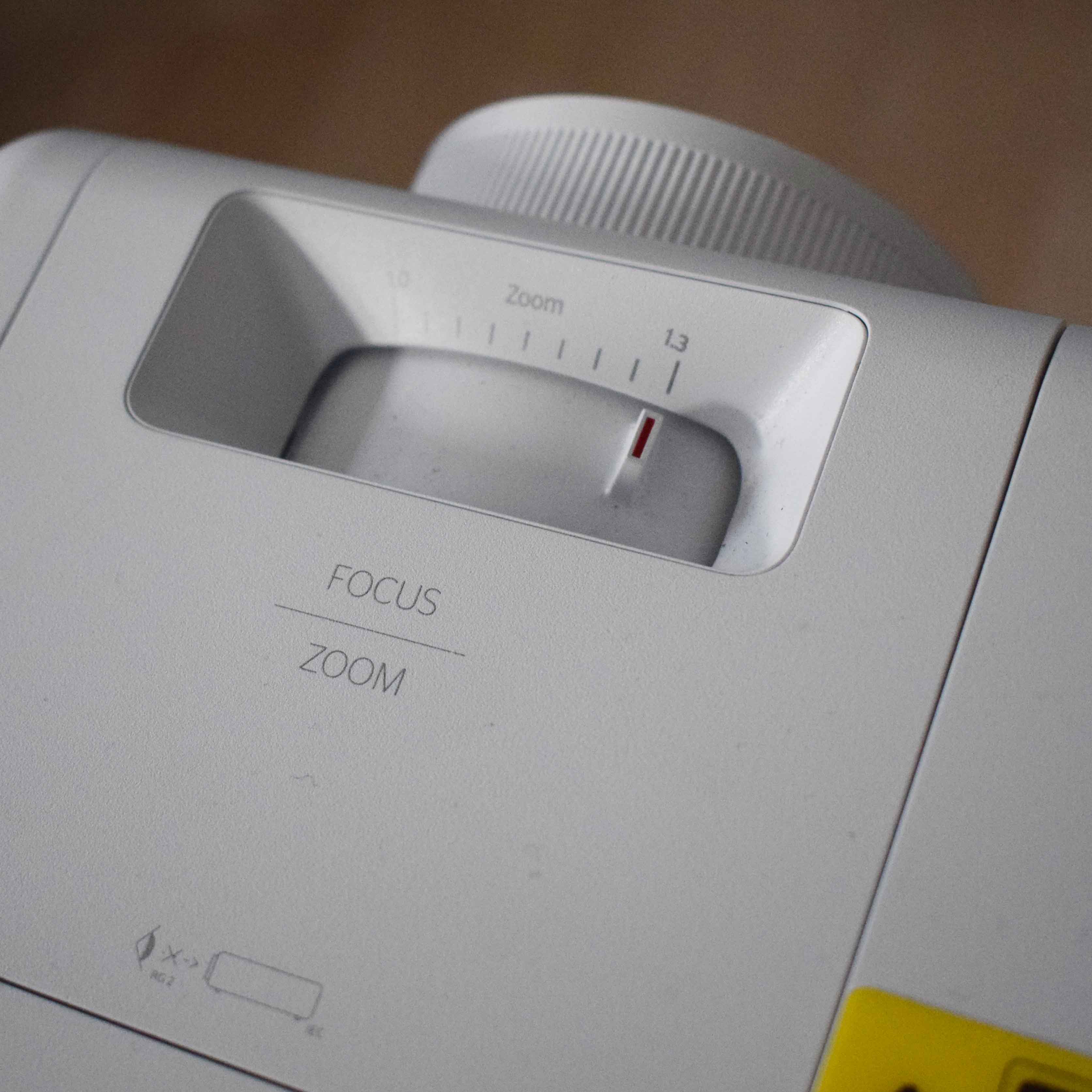 Photo of Optoma HZ40 projector lens adjustment