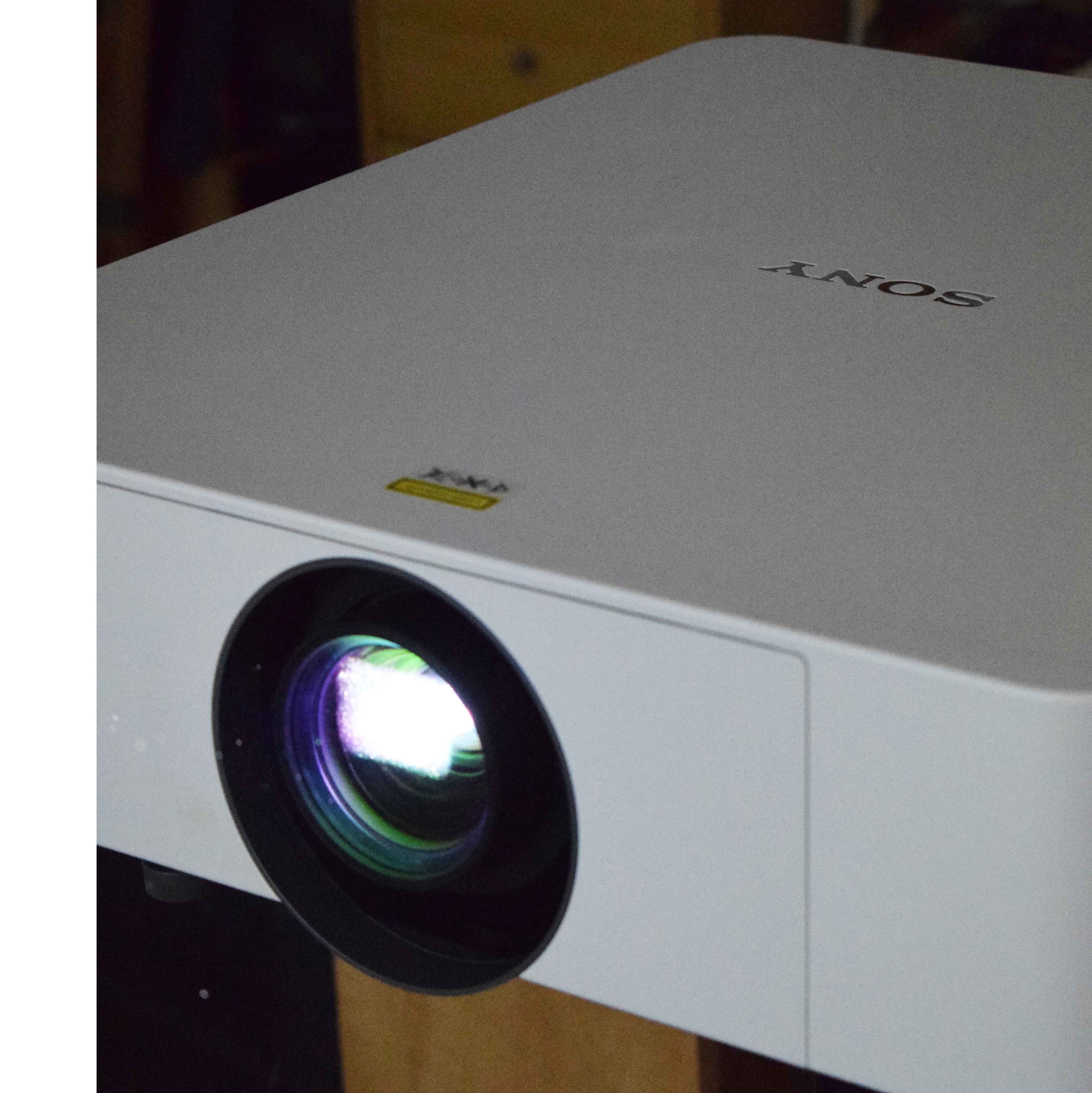 Photo of Sony VPL-FHZ57 projector front